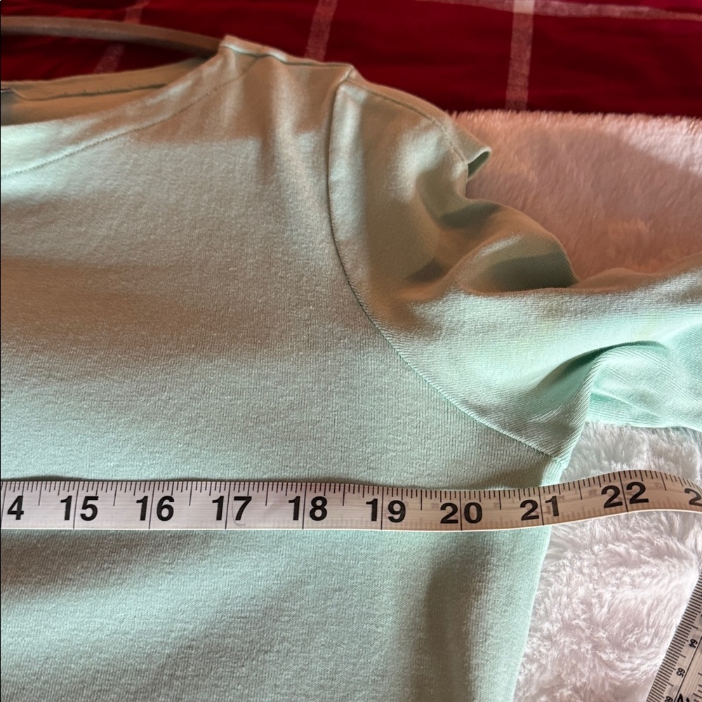 Karen Scott Mint Green Top Size L Cutout Sleeve Casual Blouse - Picture 3 of 3